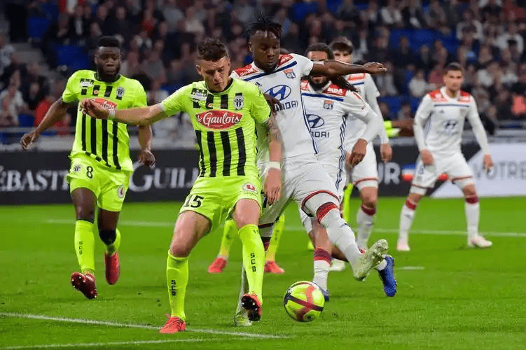 周五011法甲解析：斯特拉斯堡VS朗斯 主场龙冲欧VS残阵争冠队，伤停悬殊定博弈